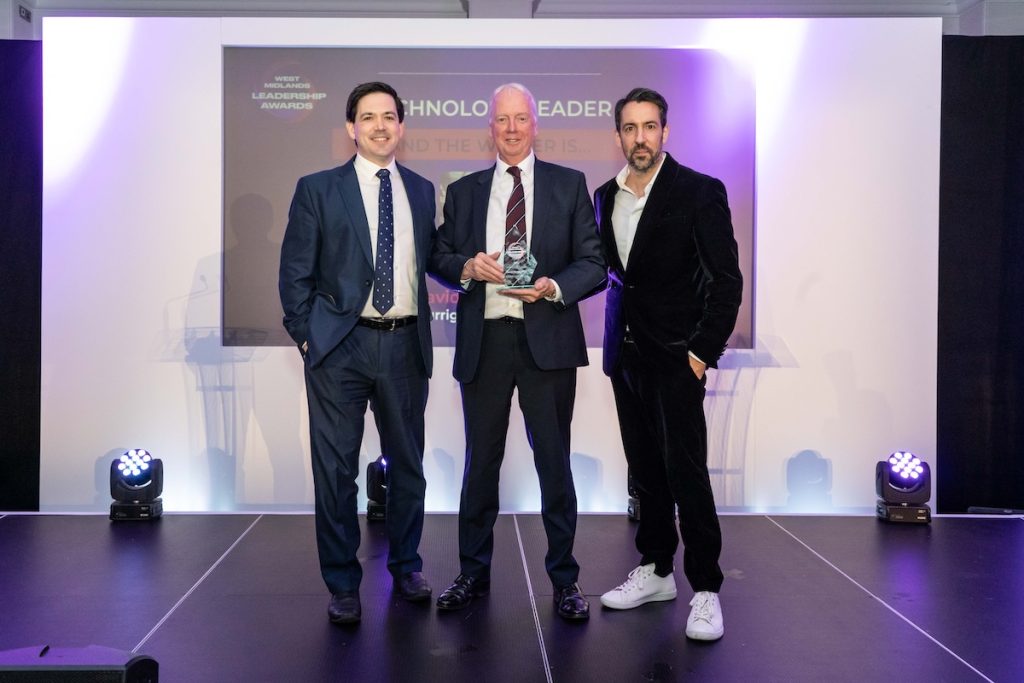 Technology Leader Award (L)