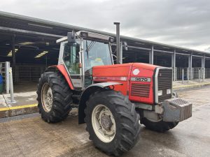Massey Ferguson 3670